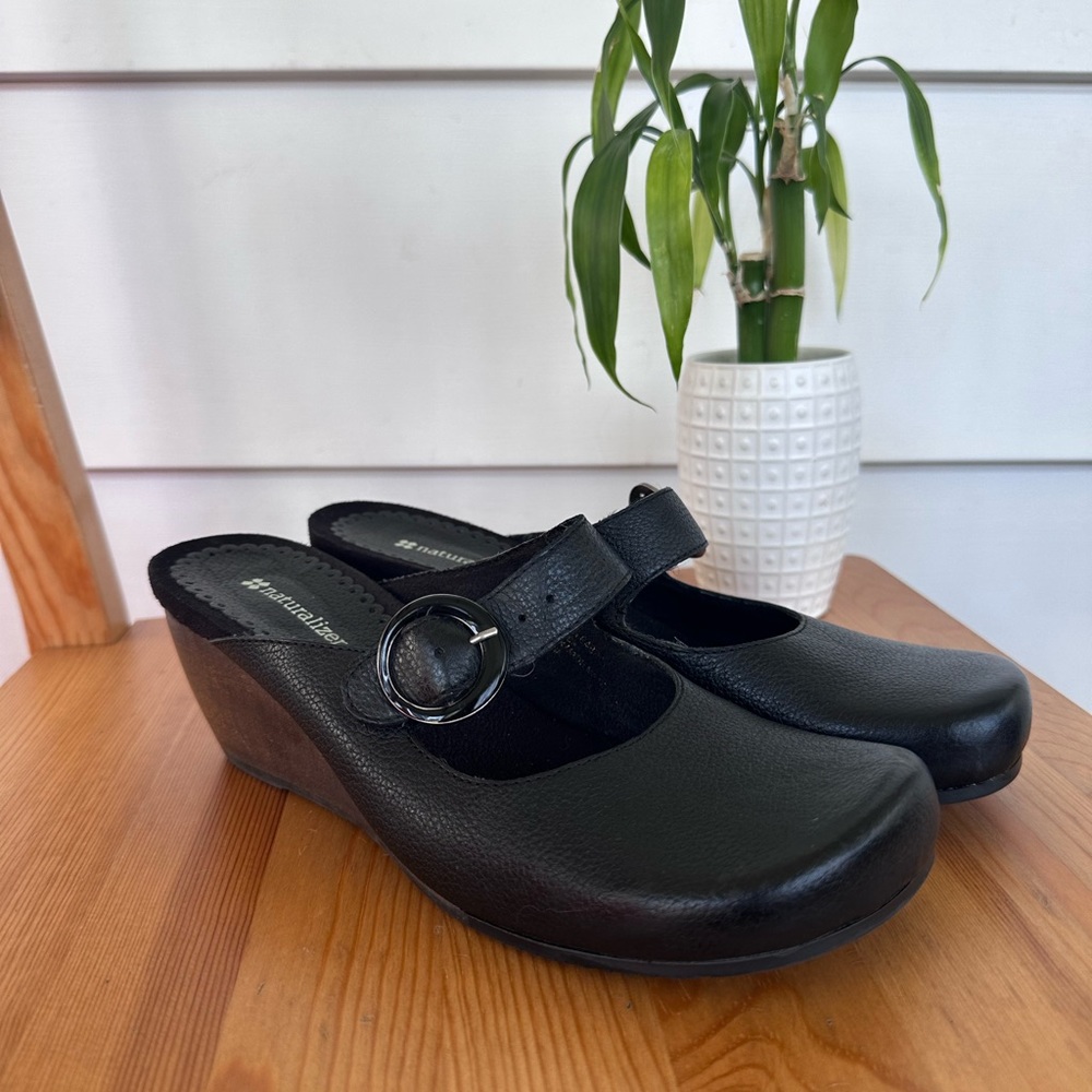 NATURALIZER Black Leather Square Toe Wedge Mary-Janes Slip On Shoes Size 9
